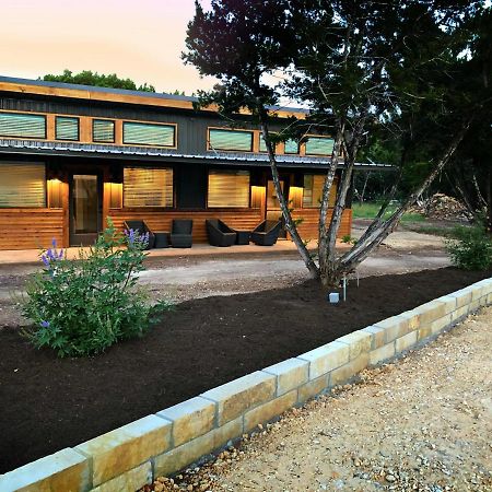 Green Acres Cottages - New Braunfels Suite Wimberley Ngoại thất bức ảnh