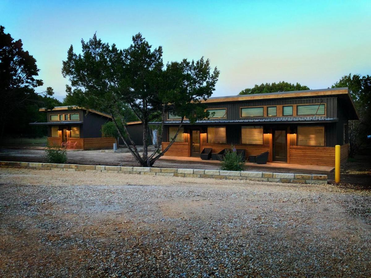 Green Acres Cottages - New Braunfels Suite Wimberley Ngoại thất bức ảnh