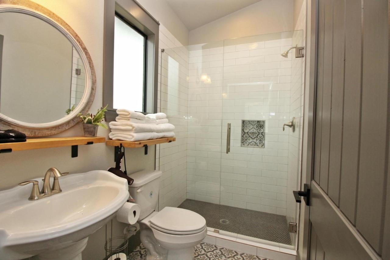 Green Acres Cottages - New Braunfels Suite Wimberley Ngoại thất bức ảnh